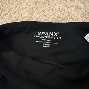 Spanx Booty Boost XS Black Leggings - Never Worn